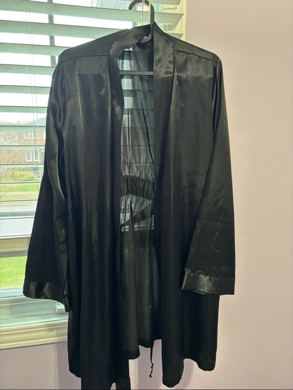 La Vie En Rose Black Satin Robe